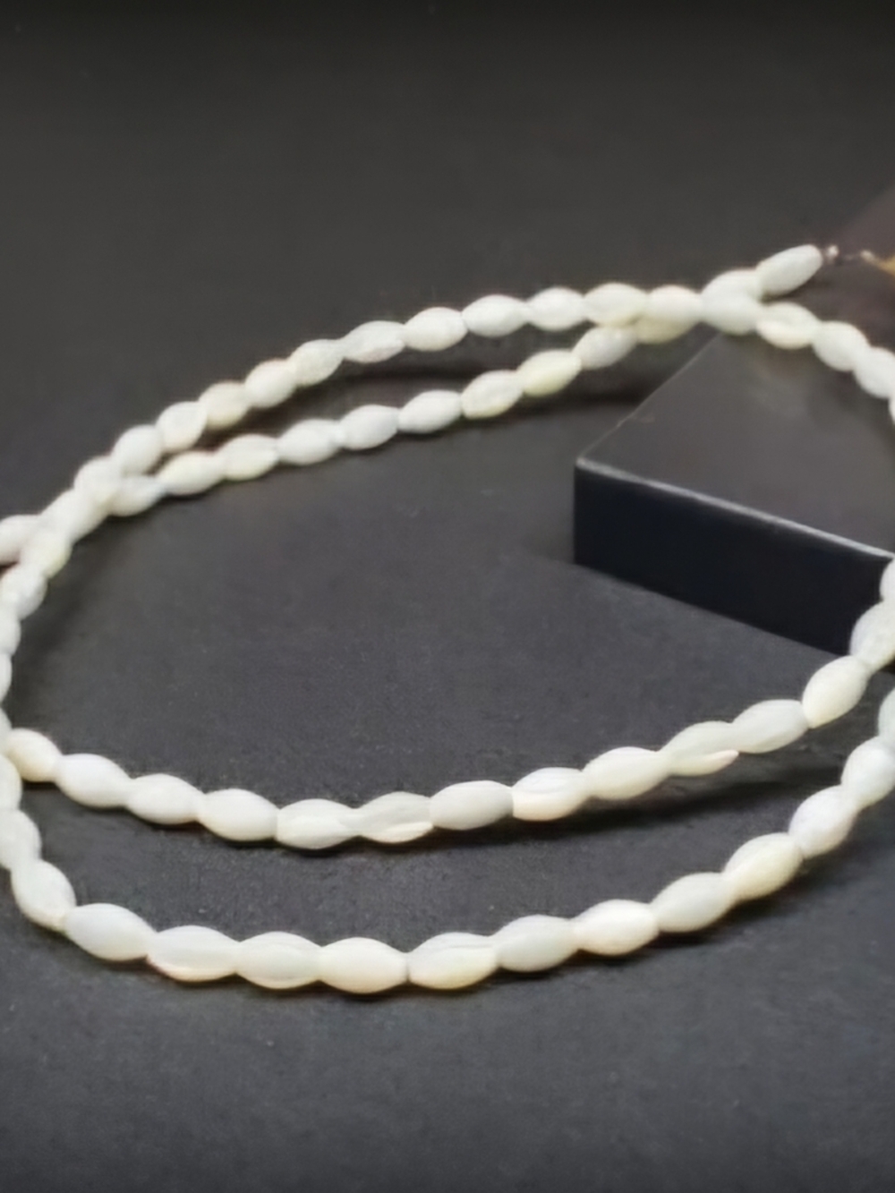 Vintage Timeles Mother Of Pearl Necklace